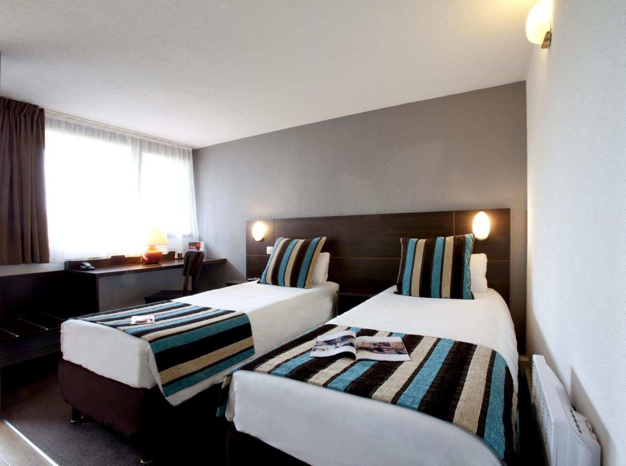 Sure Hotel By Best Western Biarritz Aeroport Exterior photo