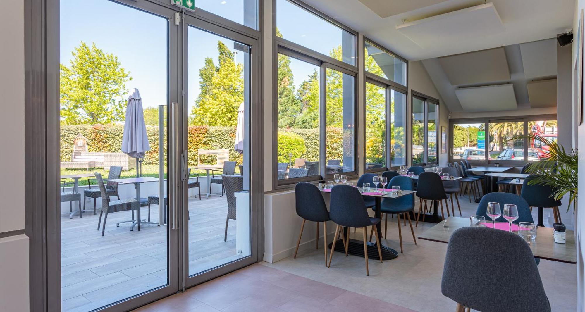 Sure Hotel By Best Western Biarritz Aeroport Exterior photo